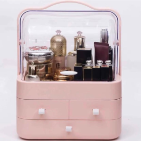 منظم مكياج وعطور